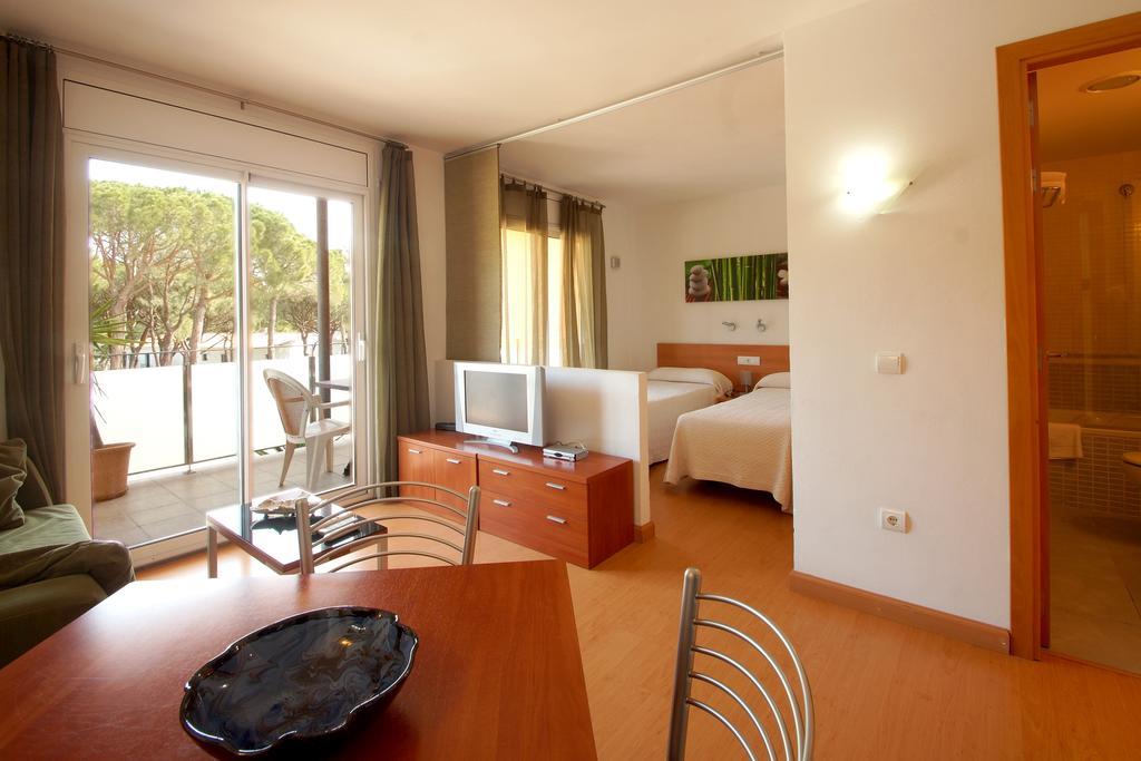 Aparthotel Arenal Pals Exteriér fotografie